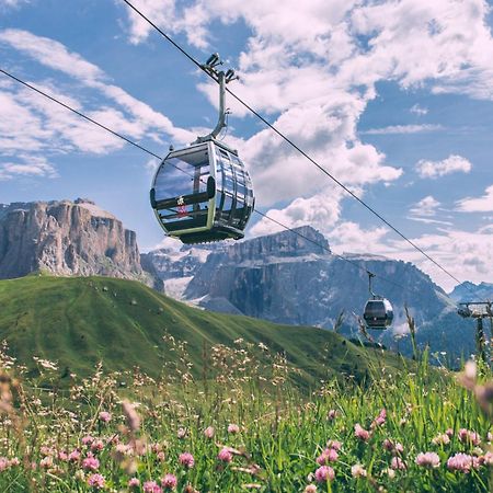Appartamenti Cesa Col De Pin Canazei Esterno foto